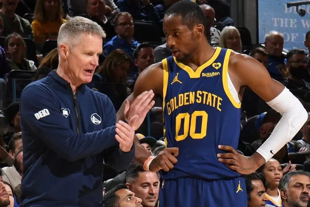 九游网页版入口-包含赛后NBA季后赛焦点战，夏洛特黄蜂调整名单，更衣室稳定，轮换策略成焦点的词条